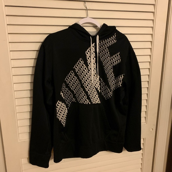 Nike Design Sweatshirt - Picture 1 of 2